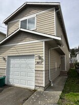 8811 4th Ave S in Seattle, WA - Building Photo