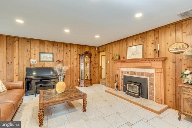 109 Mohawk Trail in Medford, NJ - Building Photo - Building Photo