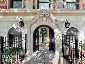 1700 N Humboldt Blvd, Unit S in Chicago, IL - Building Photo - Building Photo