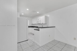 843 NW 7th St in Hallandale Beach, FL - Building Photo - Building Photo