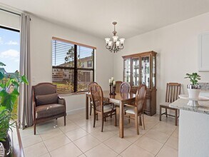 10064 W Villa Cir in Vero Beach, FL - Foto de edificio - Building Photo