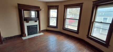 704 N 12th St in St. Joseph, MO - Building Photo - Building Photo