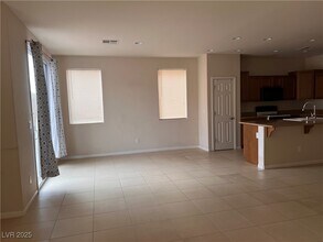 316 Ladies Tee Ct in Las Vegas, NV - Building Photo - Building Photo