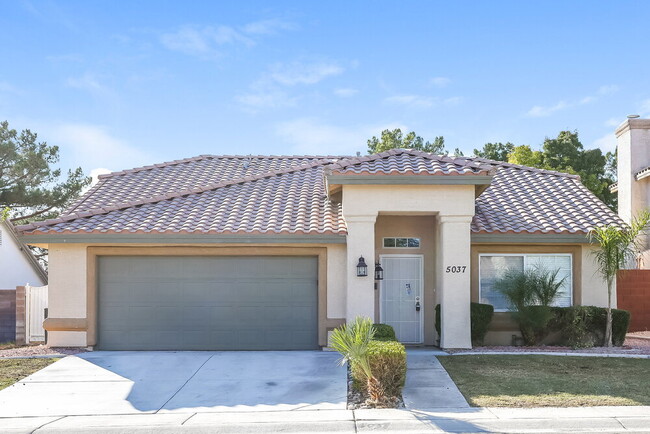 property at 5037 Via De Fortuna Way