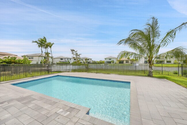 10040 Stockrun Dr in Palm Beach Gardens, FL - Building Photo - Building Photo