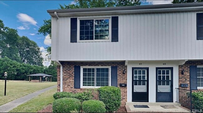 property at 1002 Willow Dr