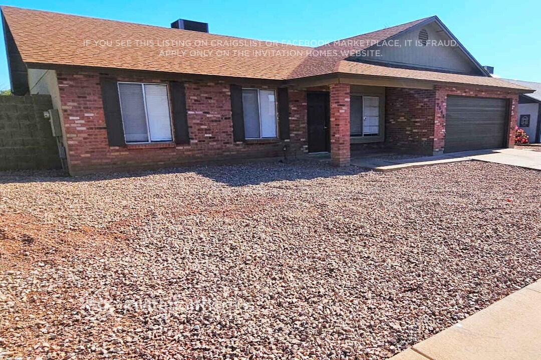 2541 E Carol Ave in Mesa, AZ - Building Photo