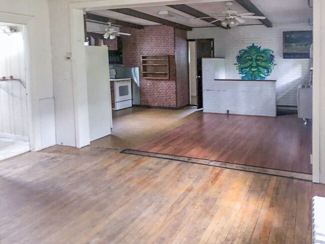 10 Walnut St in Burlington, VT - Building Photo - Building Photo