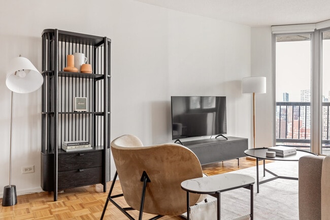 401 E 34th St in New York, NY - Foto de edificio - Building Photo