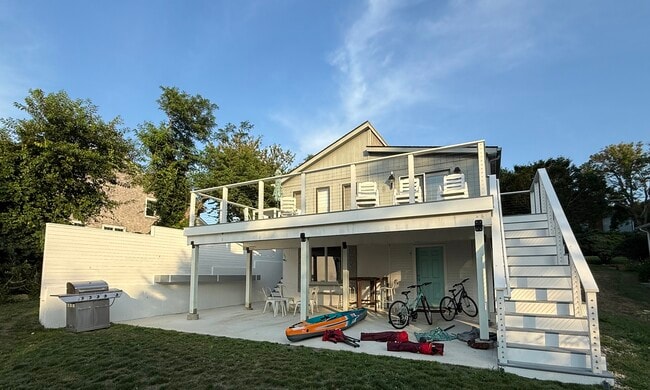 930 Sound Shore Rd in Riverhead, NY - Building Photo - Building Photo