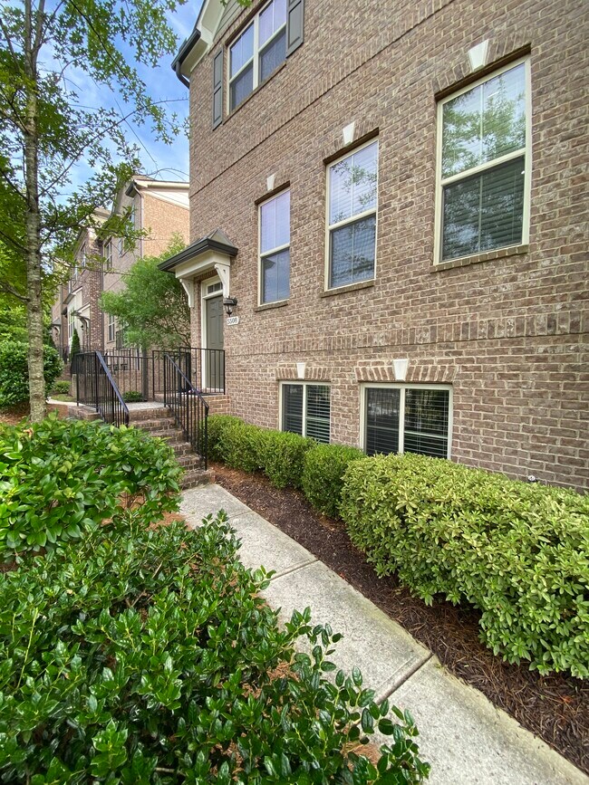 5508 Cameron Parc Dr in Alpharetta, GA - Building Photo - Building Photo