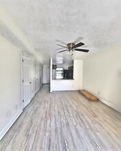 Riviera Quadplex in Murfreesboro, TN - Building Photo - Interior Photo