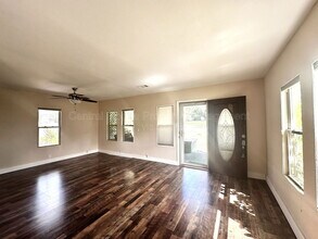 315 S Clayton St in Mount Dora, FL - Building Photo - Building Photo