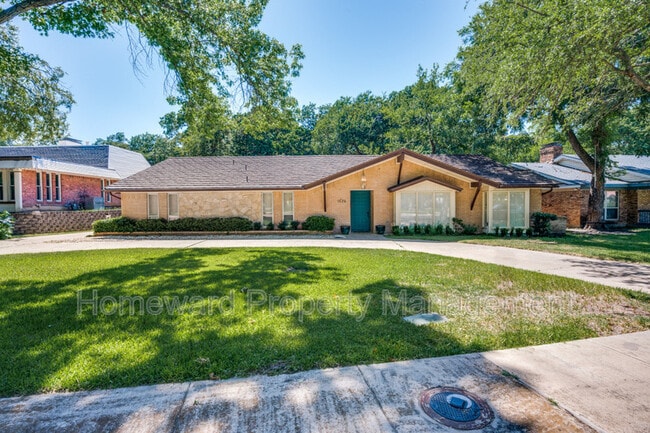 property at 1525 Cripple Creek Dr