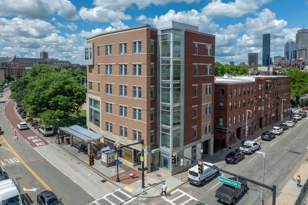 Gatehouse in Boston, MA - Building Photo