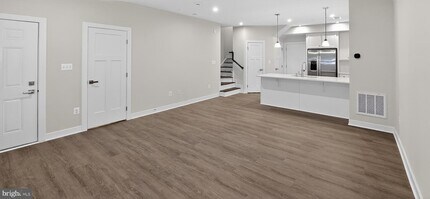 2542 -A Verona Pl in Ellicott City, MD - Foto de edificio - Building Photo