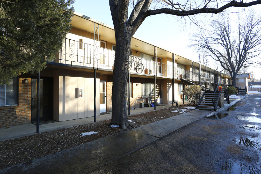 Emrose Apartments in Loveland, CO - Foto de edificio