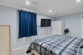 229 S Peters Rd in Knoxville, TN - Building Photo - Building Photo