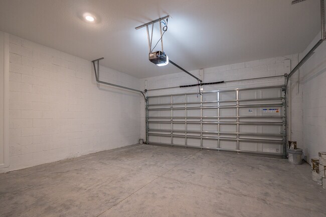 2047 Punch Bowl Ave in Davenport, FL - Building Photo - Building Photo