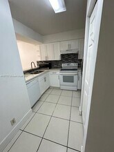 15555 N Miami Lakeway-Unit -102 in Miami Lakes, FL - Building Photo - Building Photo