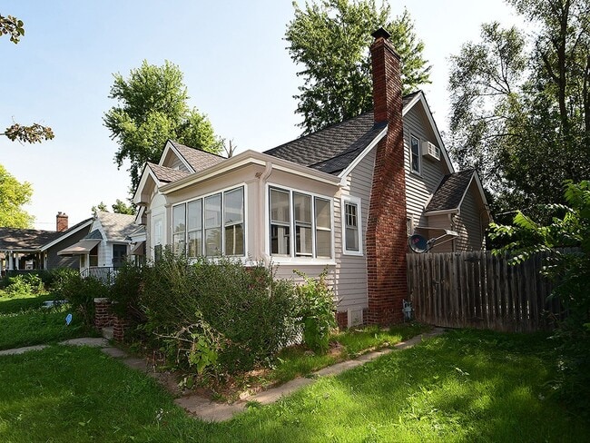 843 S 60th St in Omaha, NE - Building Photo - Building Photo