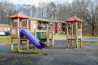 Brook Valley Apartment Homes in Charlotte, NC - Building Photo - Building Photo