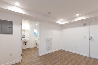 685 W 4th St in San Pedro, CA - Foto de edificio - Floor Plan