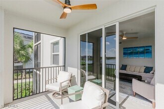 5629 Double Eagle Cir, Unit 4227 in Ave Maria, FL - Foto de edificio - Building Photo