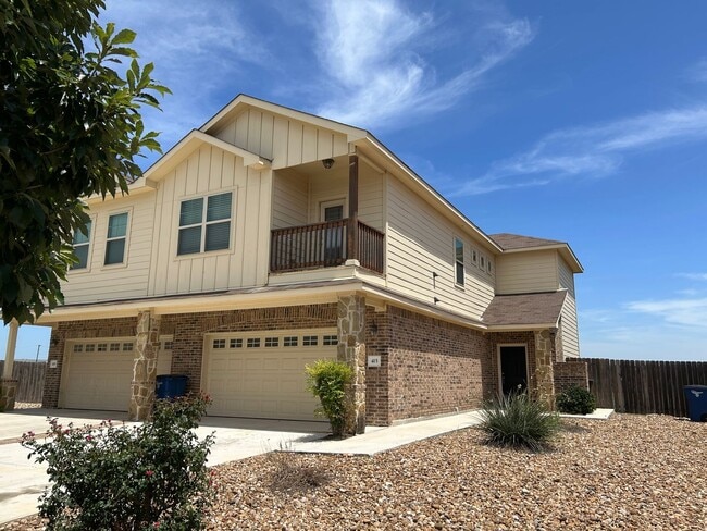 property at 415 Creekside Curve