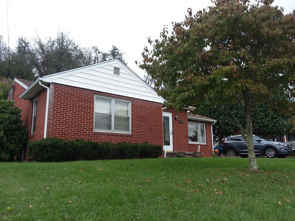 1255 Culbert Dr in Marion, VA - Building Photo