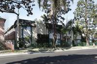 Magnolia Apartments in Long Beach, CA - Foto de edificio - Building Photo