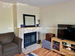 1725 Brittany Pl in Madison, WI - Building Photo - Building Photo