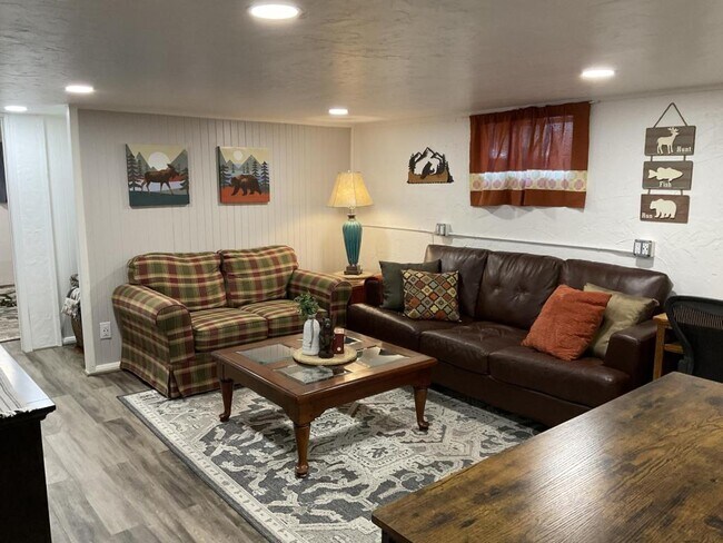 307 W Robinson St in Carson City, NV - Building Photo - Building Photo