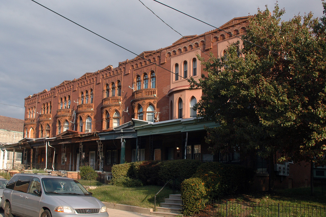 1835 W Tioga St in Philadelphia, PA - Building Photo