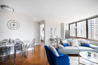 175 E 96th St in New York, NY - Building Photo - Building Photo