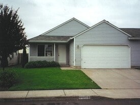 16503 NE 9th Way in Vancouver, WA - Building Photo