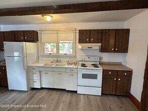 26 Lake St in Tunkhannock, PA - Building Photo - Building Photo