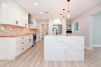 2031 Temple Dr in Winter Park, FL - Building Photo - Building Photo