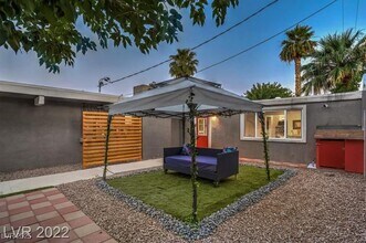 2505 Laurie Dr in Las Vegas, NV - Building Photo - Building Photo