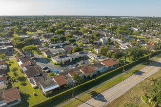 Boundbrook in West Palm Beach, FL - Building Photo - Building Photo