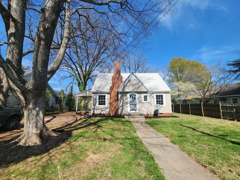 304 W 8th Ave in Lexington, NC - Building Photo