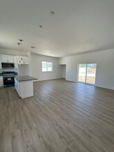 9232 E Ave T 6 in Littlerock, CA - Building Photo - Building Photo