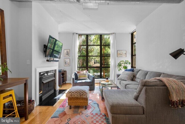 property at 2020 12th St NW