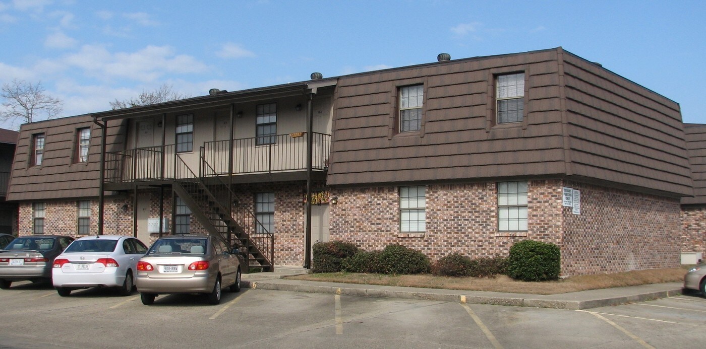 Westgate Apartments in Hattiesburg, MS - Building Photo