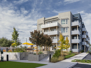 29000 Mission Blvd, Unit #2 in Hayward, CA - Building Photo - Building Photo