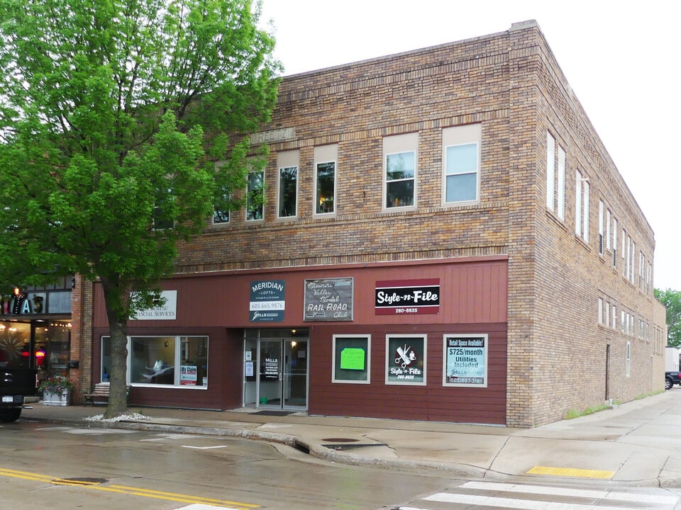 Meridian Lofts in Yankton, SD - Building Photo