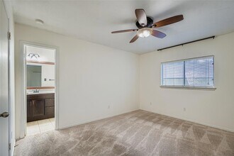 9802 Briar Ridge Dr in Austin, TX - Building Photo - Building Photo