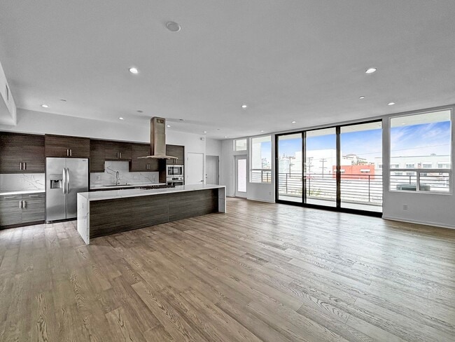 property at 3047 N Park Way
