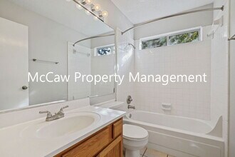 3801 Huckleberry Dr in Fort Worth, TX - Building Photo - Building Photo