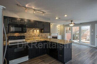 876 Argonne Ave NE in Atlanta, GA - Building Photo - Building Photo